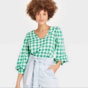 Green checked puff sleeve top